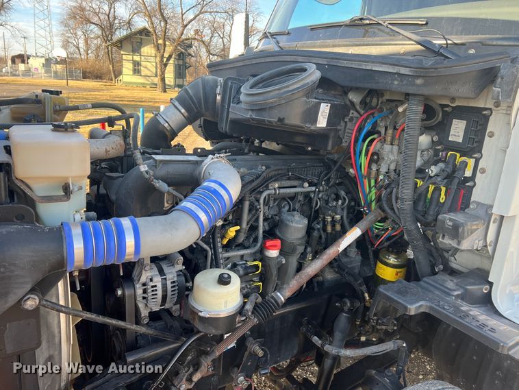 image for item MM9072 2015 Kenworth T680  semi truck