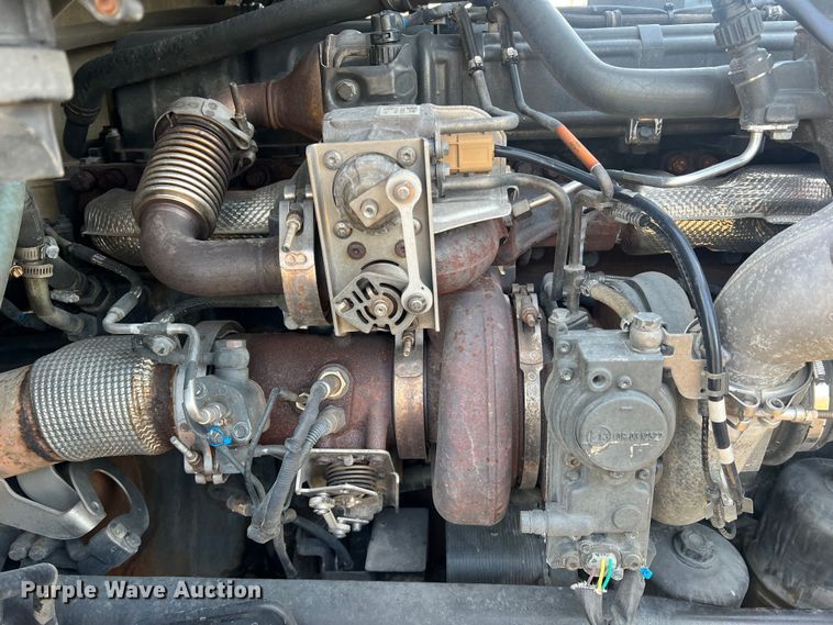 image for item MM9072 2015 Kenworth T680  semi truck