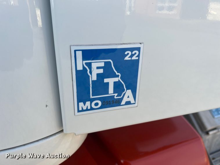 image for item MM9072 2015 Kenworth T680  semi truck