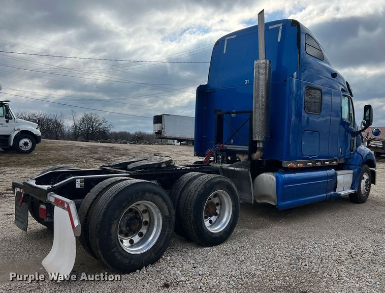 image for item MM9085 2007 Peterbilt 387  semi truck