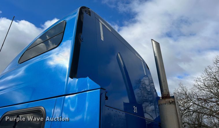 image for item MM9085 2007 Peterbilt 387  semi truck