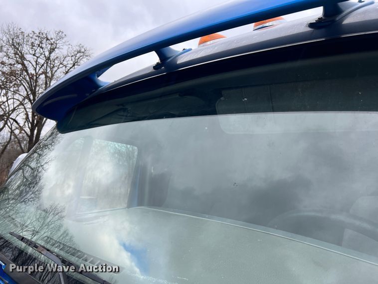 image for item MM9085 2007 Peterbilt 387  semi truck