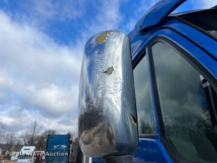 image for item MM9085 2007 Peterbilt 387  semi truck