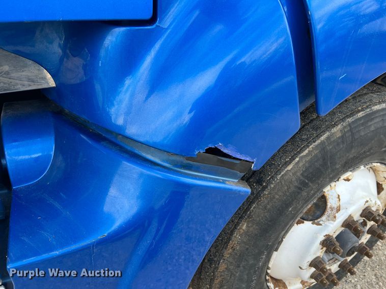 image for item MM9085 2007 Peterbilt 387  semi truck