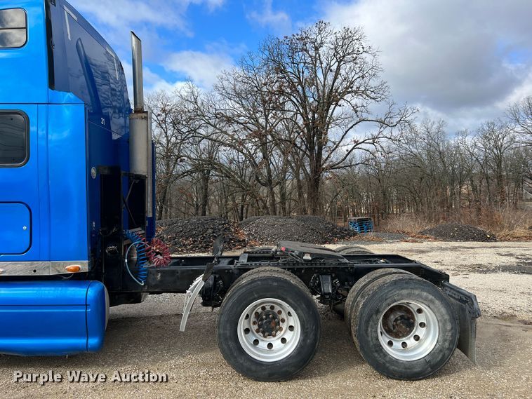 image for item MM9085 2007 Peterbilt 387  semi truck