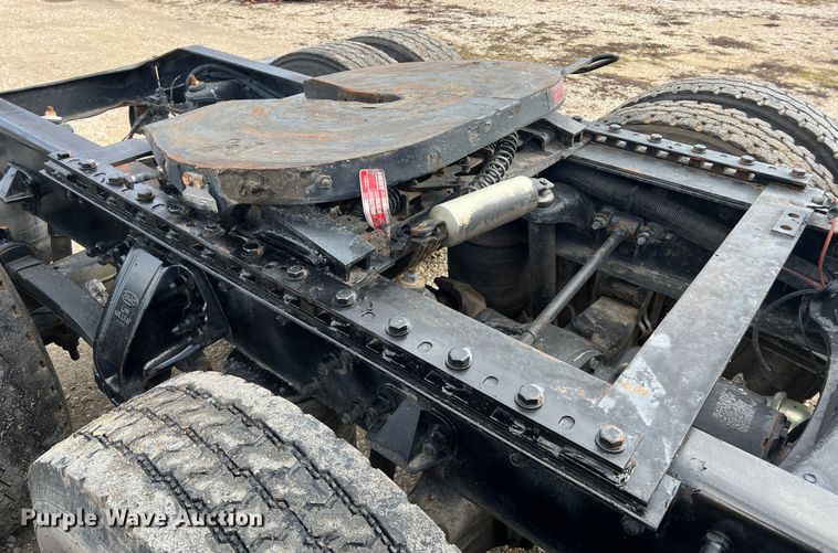 image for item MM9085 2007 Peterbilt 387  semi truck