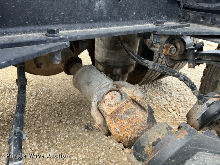 image for item MM9085 2007 Peterbilt 387  semi truck