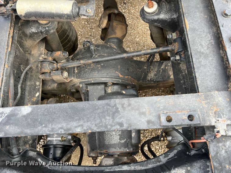 image for item MM9085 2007 Peterbilt 387  semi truck