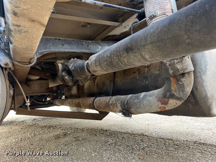 image for item MM9085 2007 Peterbilt 387  semi truck