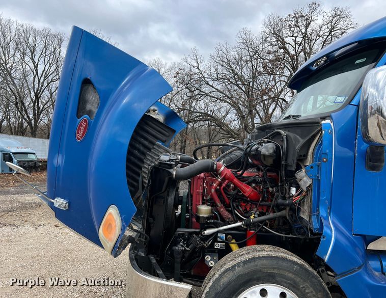 image for item MM9085 2007 Peterbilt 387  semi truck