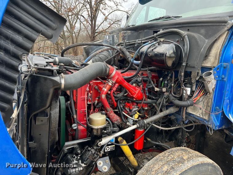 image for item MM9085 2007 Peterbilt 387  semi truck