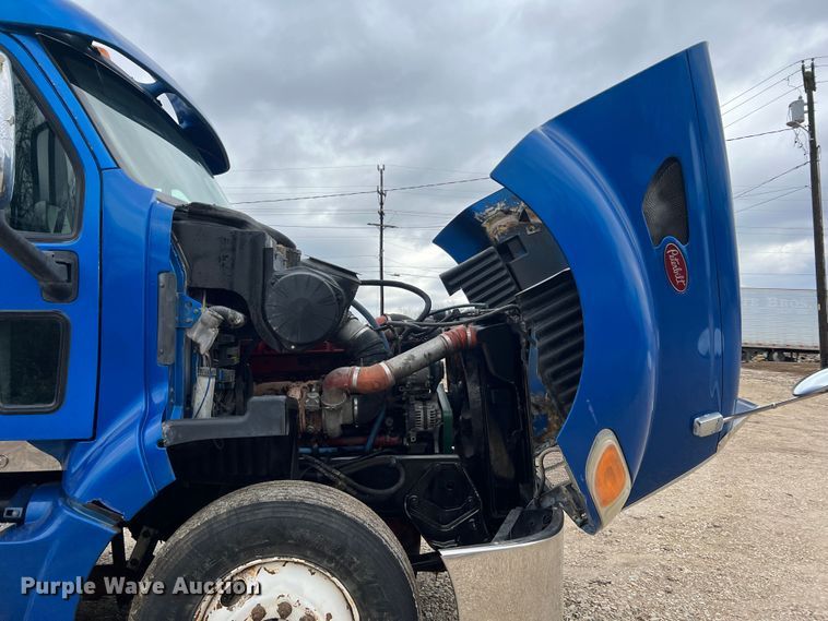 image for item MM9085 2007 Peterbilt 387  semi truck