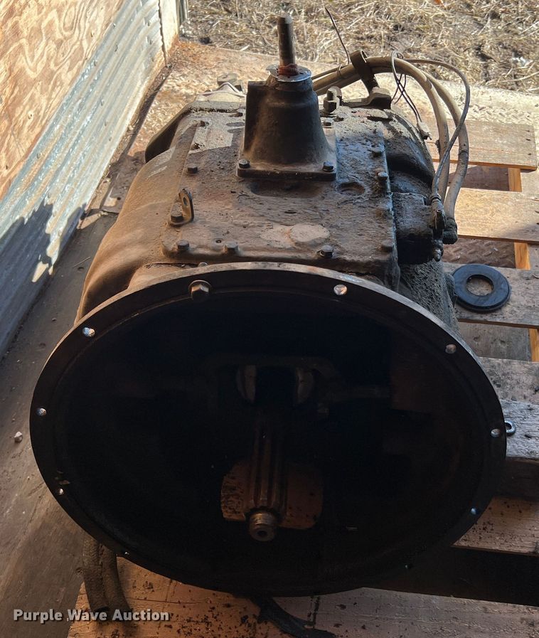 image for item MM9096 Eaton Fuller  13 speed transmission