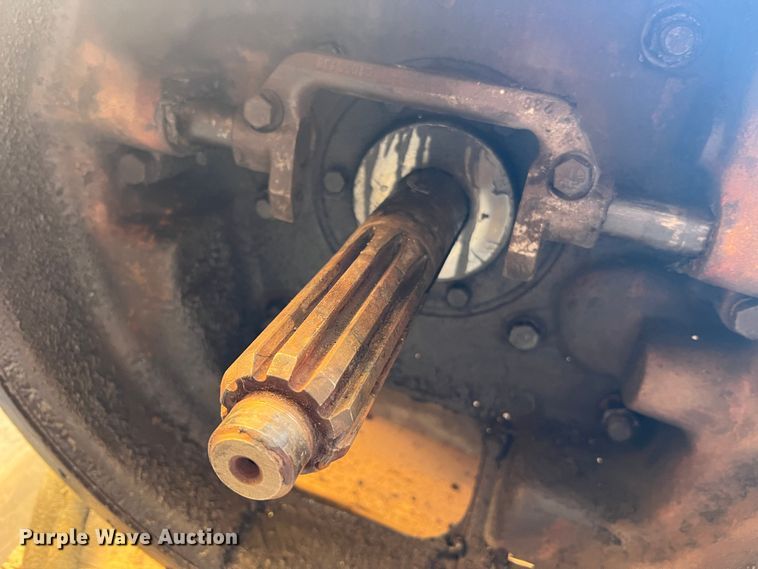 image for item MM9096 Eaton Fuller  13 speed transmission