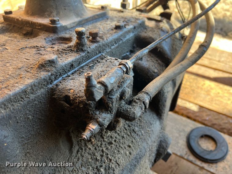 image for item MM9096 Eaton Fuller  13 speed transmission