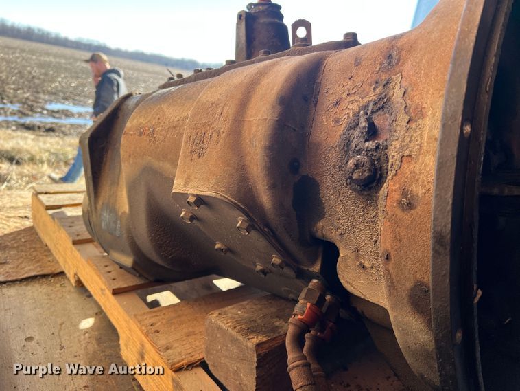 image for item MM9096 Eaton Fuller  13 speed transmission