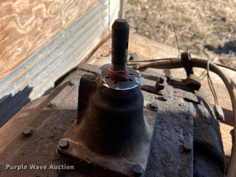 image for item MM9096 Eaton Fuller  13 speed transmission