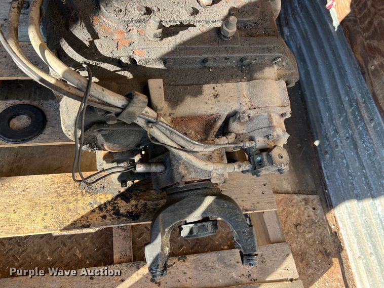 image for item MM9096 Eaton Fuller  13 speed transmission