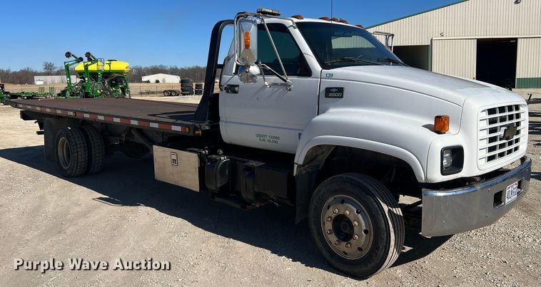 image for item MM9097 2001 Chevrolet C6500  rollback truck