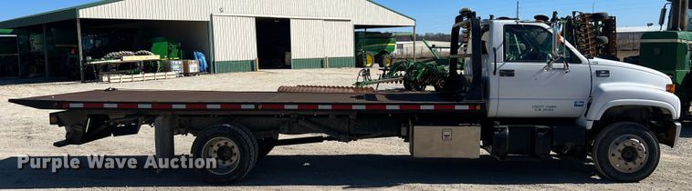 image for item MM9097 2001 Chevrolet C6500  rollback truck