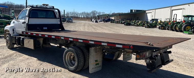 image for item MM9097 2001 Chevrolet C6500  rollback truck