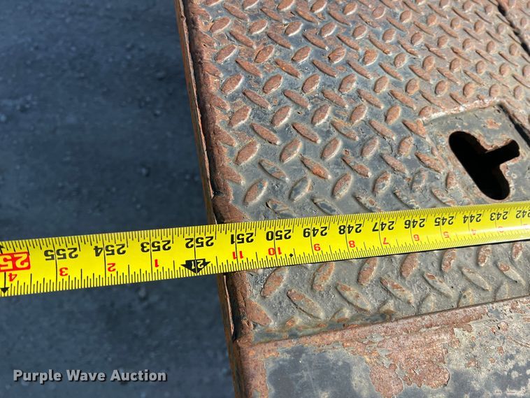 image for item MM9097 2001 Chevrolet C6500  rollback truck