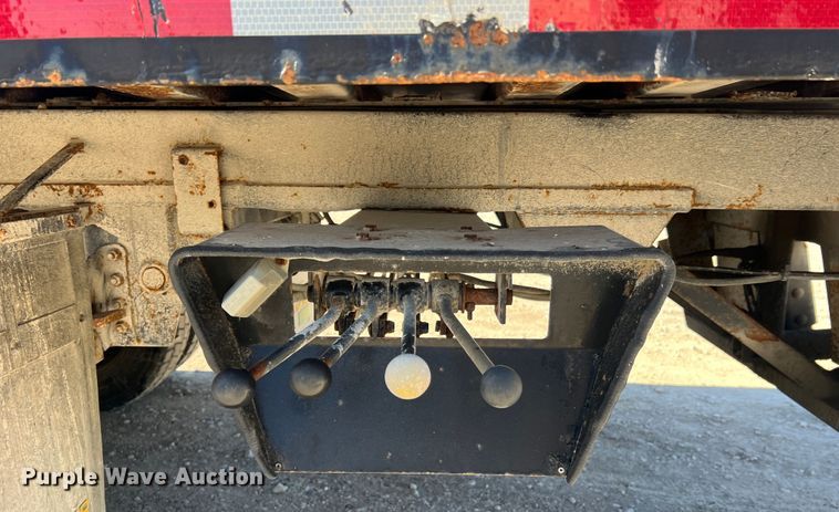 image for item MM9097 2001 Chevrolet C6500  rollback truck