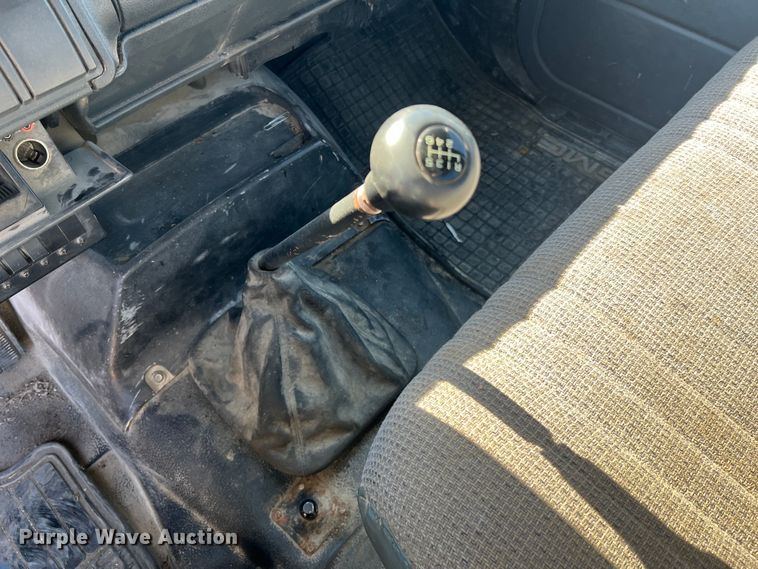 image for item MM9097 2001 Chevrolet C6500  rollback truck