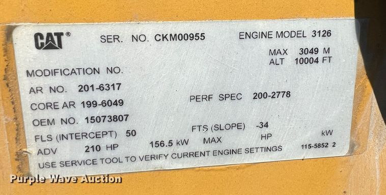 image for item MM9097 2001 Chevrolet C6500  rollback truck