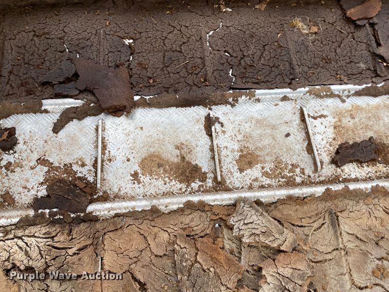 image for item MM9301 1995 Merritt  livestock trailer