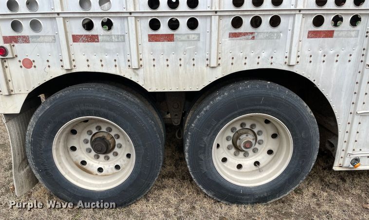 image for item MM9301 1995 Merritt  livestock trailer