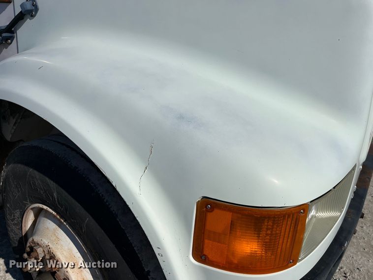 image for item MW9467 1990 International 4900  refrigerated truck