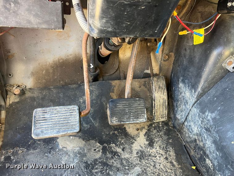 image for item MW9467 1990 International 4900  refrigerated truck