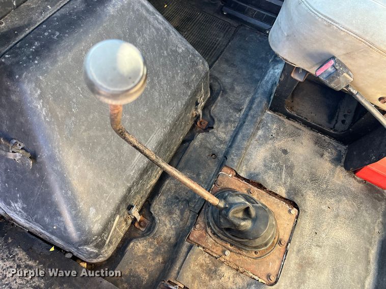 image for item MW9467 1990 International 4900  refrigerated truck