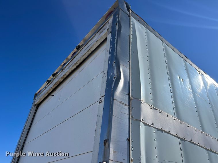 image for item MW9467 1990 International 4900  refrigerated truck