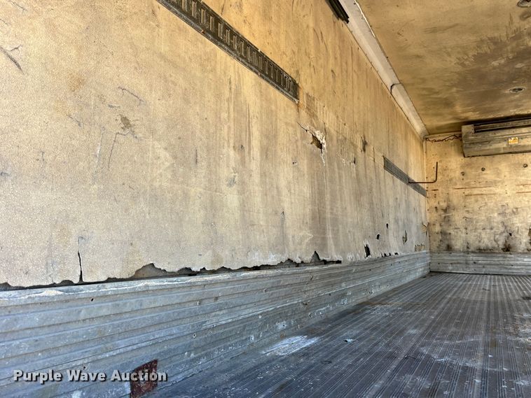 image for item MW9467 1990 International 4900  refrigerated truck