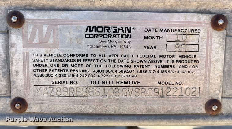 image for item MW9467 1990 International 4900  refrigerated truck