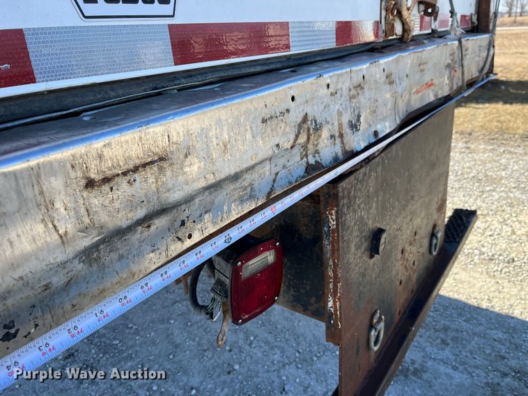 image for item MW9467 1990 International 4900  refrigerated truck