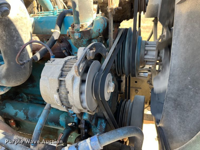 image for item MW9467 1990 International 4900  refrigerated truck