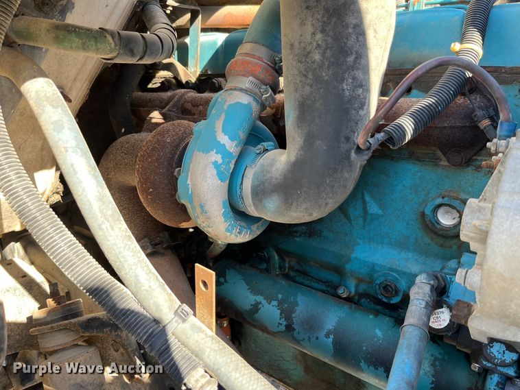 image for item MW9467 1990 International 4900  refrigerated truck