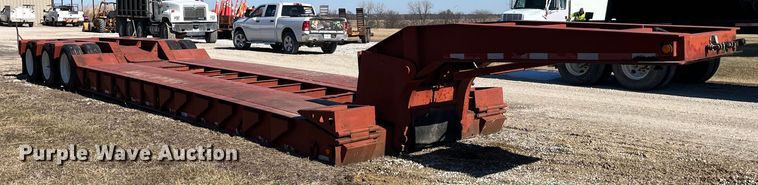 image for item MW9468 1993 Trail King TK100HDG-483  lowboy equipment trailer