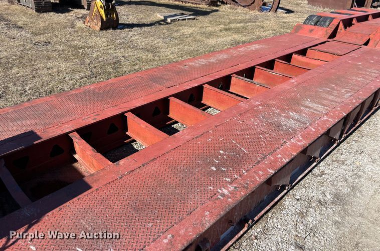 image for item MW9468 1993 Trail King TK100HDG-483  lowboy equipment trailer