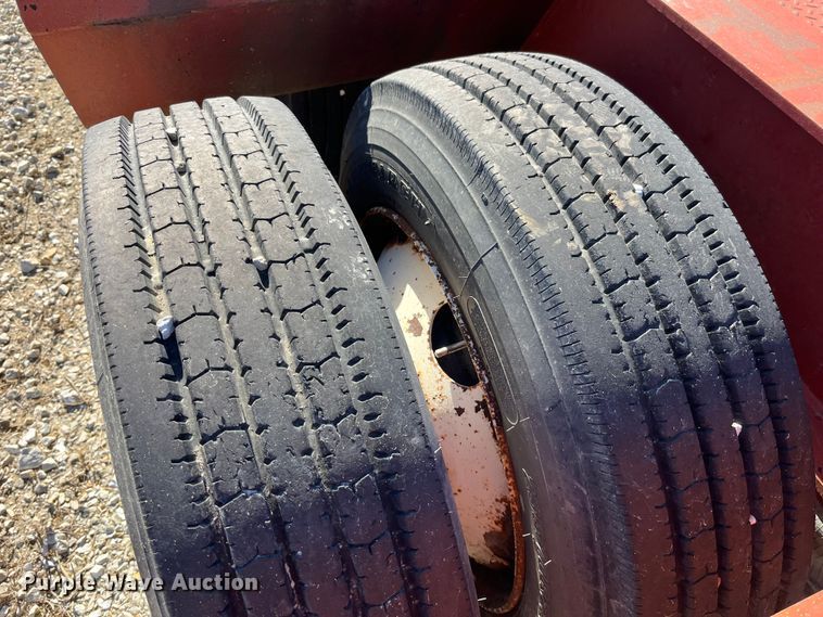 image for item MW9468 1993 Trail King TK100HDG-483  lowboy equipment trailer