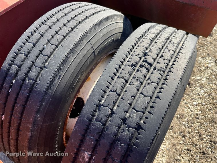 image for item MW9468 1993 Trail King TK100HDG-483  lowboy equipment trailer