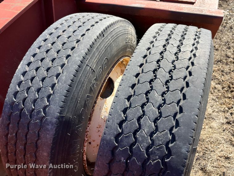 image for item MW9468 1993 Trail King TK100HDG-483  lowboy equipment trailer