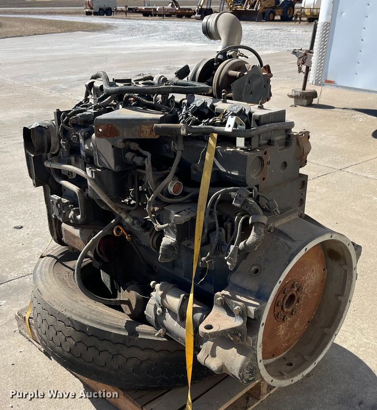 image for item MW9479 1999 Cummins C8.3-250G  engine