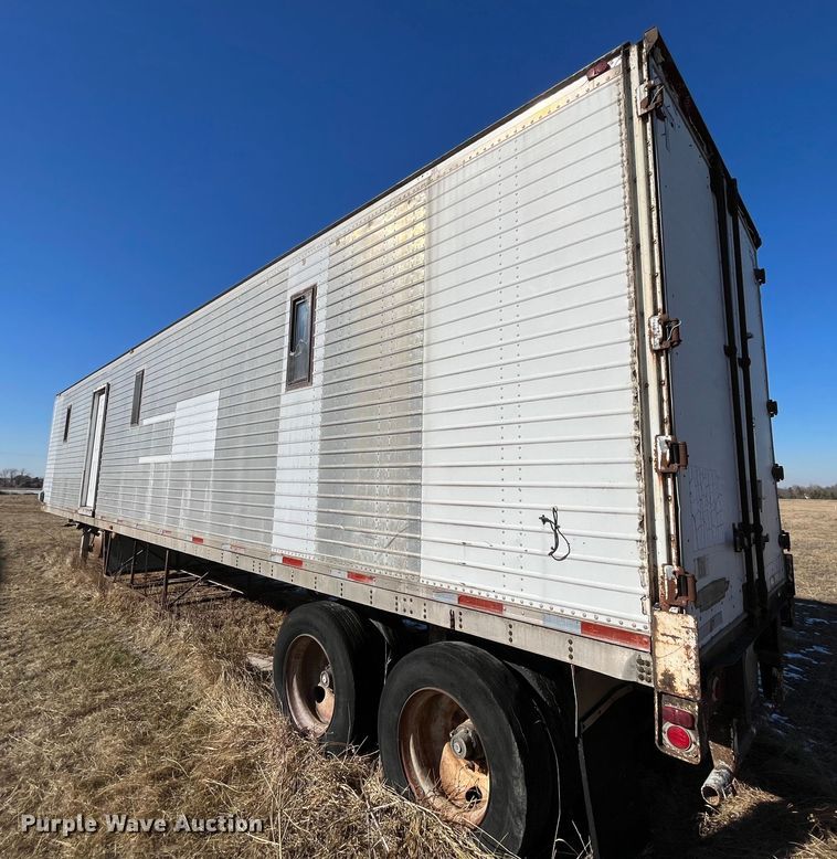image for item MW9480 1980 Trailmobile 011L-1CAV  jobsite dry van trailer