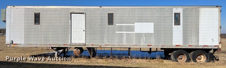 image for item MW9480 1980 Trailmobile 011L-1CAV  jobsite dry van trailer