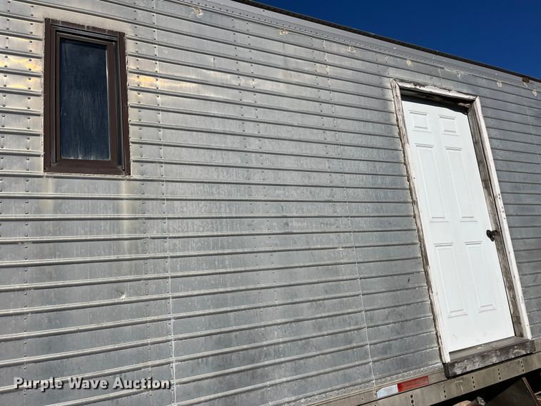 image for item MW9480 1980 Trailmobile 011L-1CAV  jobsite dry van trailer