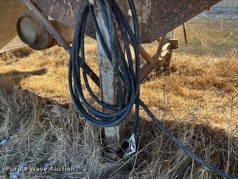 image for item MW9480 1980 Trailmobile 011L-1CAV  jobsite dry van trailer